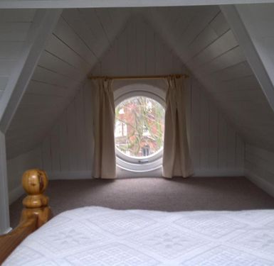 Room 15 - double en-suite hidy-hole